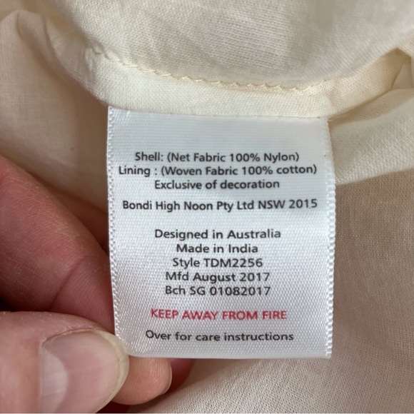 Tutu du Monde tulle dress long sleeve ivory w/‎ beaded purple flowers 2-3 years - Picture 7 of 8